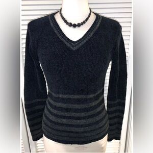 Vintage Slim Y2K black striped sweater V neck Women’s size Medium wool blend